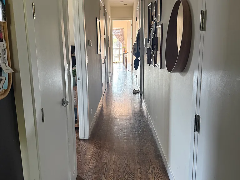 1045 N California Ave #2 — Photo 4