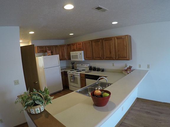 2nd image of 3502 Bethel Dr