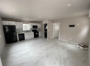 6049 Peppertree Ln, Simi Valley, CA 93063