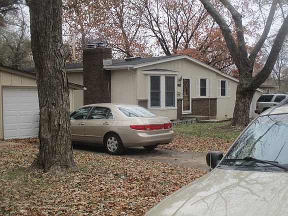 3rd image of 5117 S Grand Ave