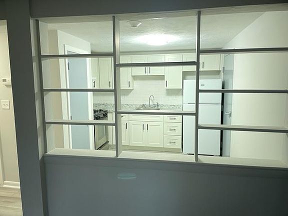 3rd image of 33 Bennett Dr #11