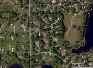 18508 Turtle Dr, Lutz, FL 33548