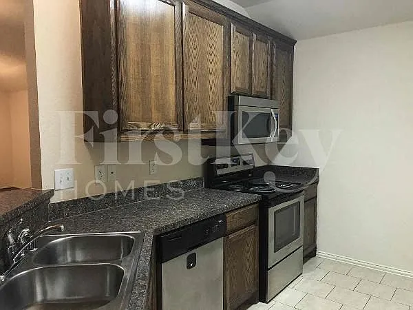 1218 Jewell Ln — Photo 28