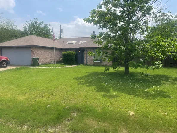 335 Branson Rd, Roanoke, TX 76262