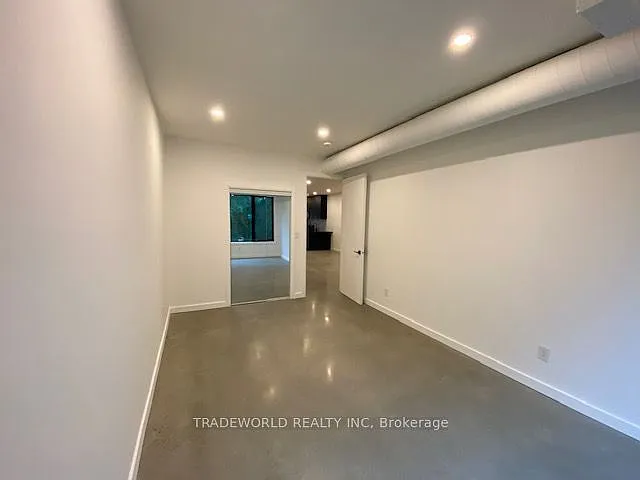 862 Pape Ave #5 — Photo 5