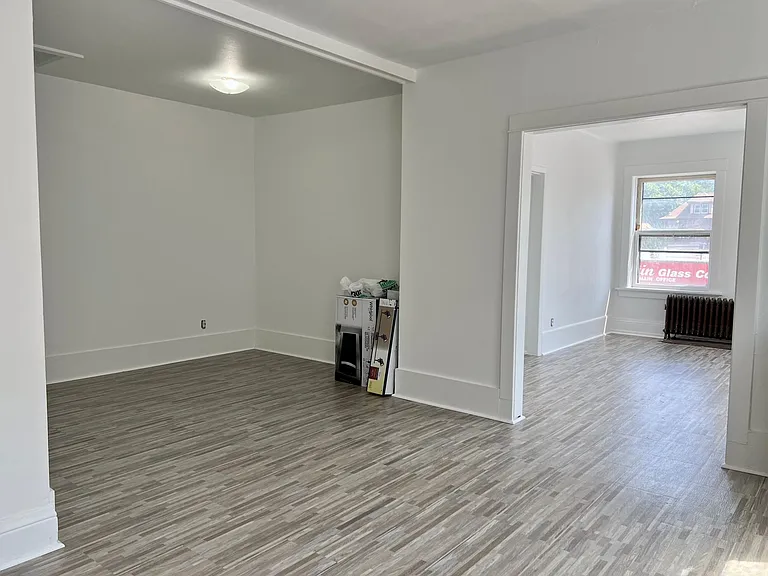 2324 Atwood Ave #1 — Photo 12