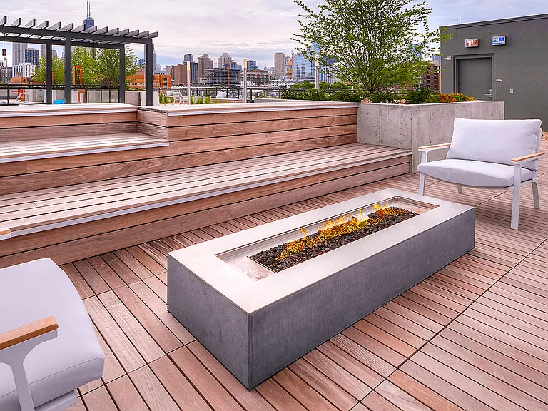 Outdoor fireplace