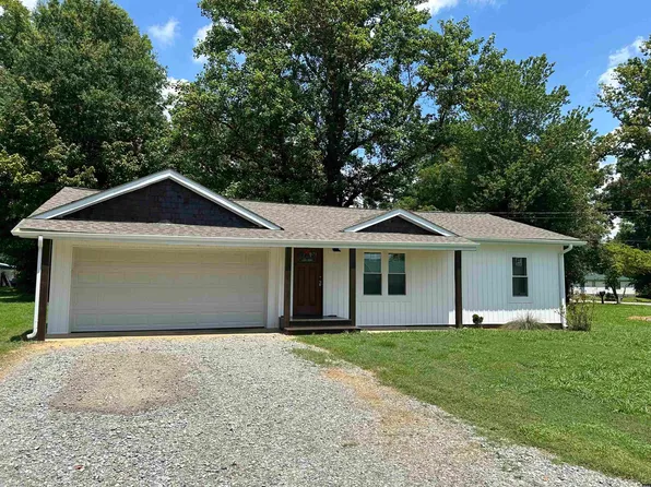723 W Obion Ave, Obion, TN 38240