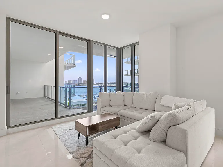 220 Lake Shore Dr #1125 — Photo 9