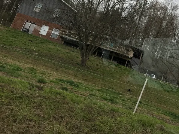 291 Tall Oaks Dr, Pennington Gap, VA 24277