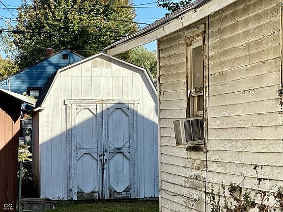 3rd image of 717 Olin Ave