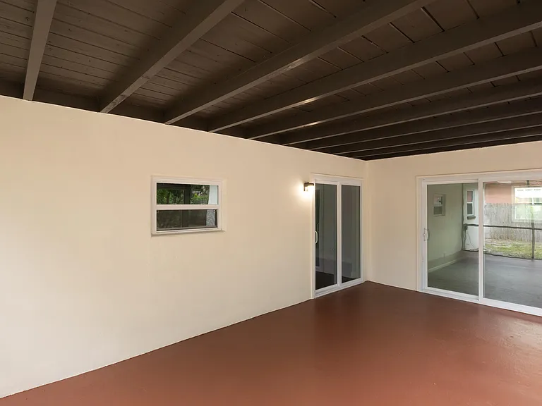 308 Park Ave — Photo 7