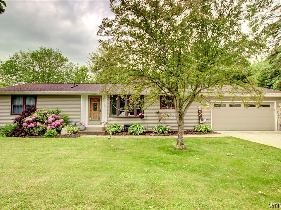 1977 Hanley Dr, Lake View, NY 14085 Zillow