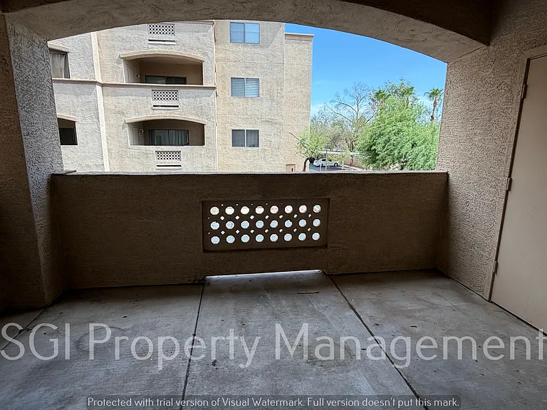 920 E Devonshire Ave #2011 — Photo 12