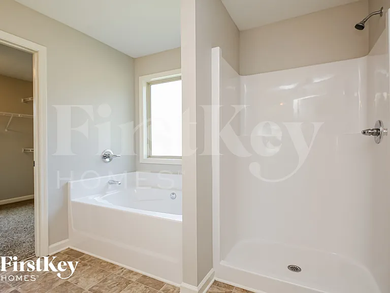 611 Peachtree Rd — Photo 10