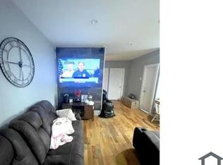 11050 Farmers Blvd, Saint Albans, NY 11412
