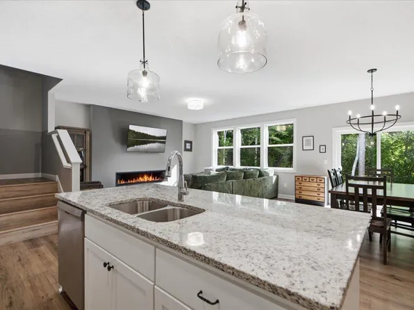 31594 Green Scene Dr, Breezy Point, MN 56472
