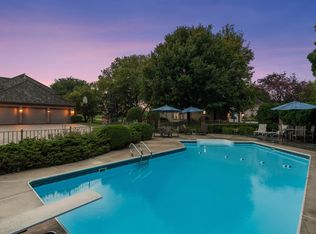 10500 Niblick Ln, Eden Prairie, MN 55347