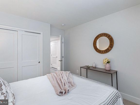 5th image of 19500 Village Walk Dr Unit 1-204