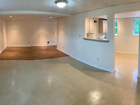 3rd image of 51 Fairview Dr #2