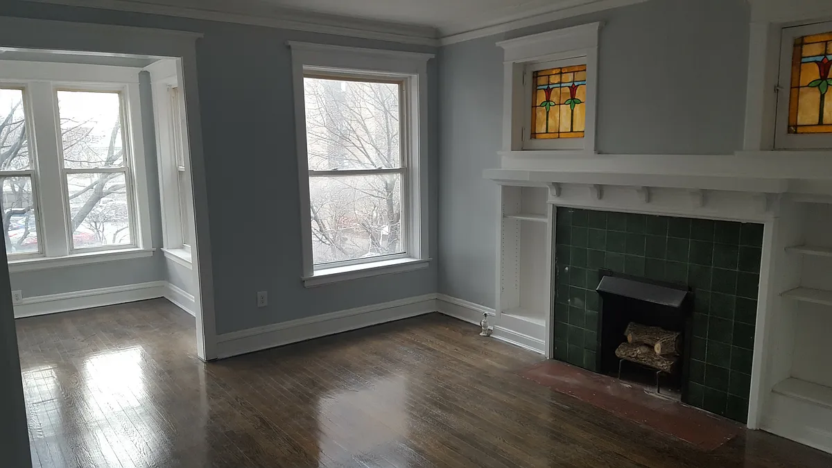 Building Photo - 6735 S Cornell Ave #1S