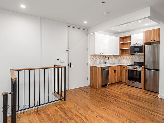 3rd image of 774 Lexington Ave #1A