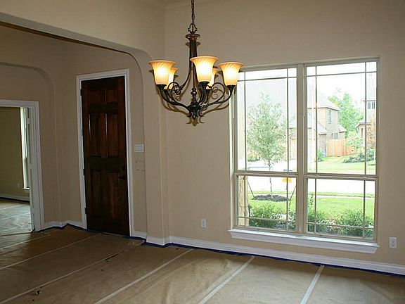 4th image of 2024 Forest Haven Dr