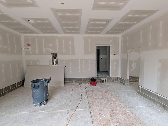 3rd image of 1210 Morganton Road #8a