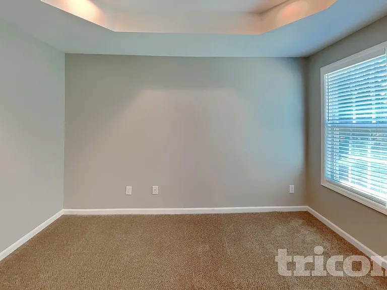 32 Balboa Pkwy — Photo 8