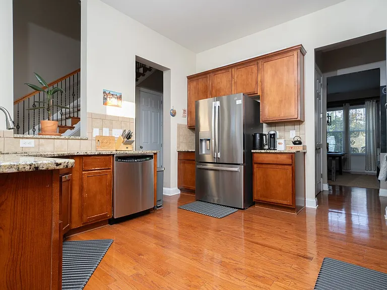 1606 Morehead Hill Ct — Photo 7