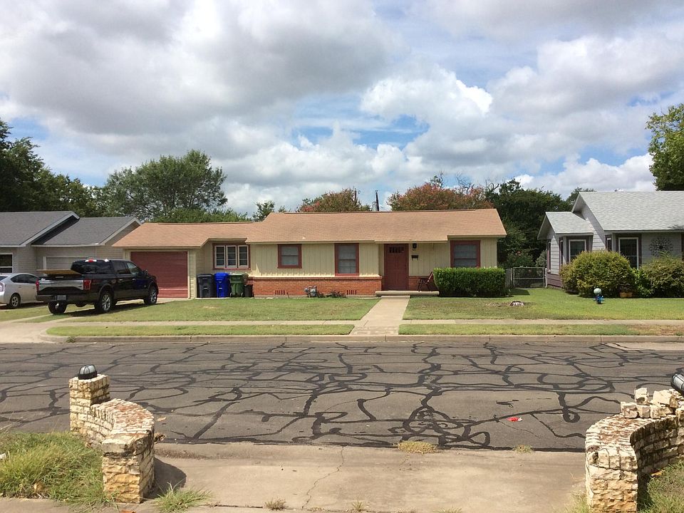 1st image of 901 Camp Dr