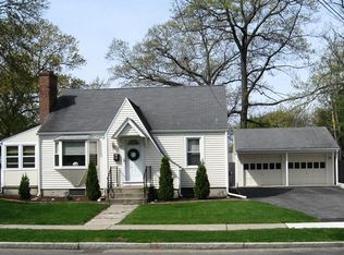 196 Savoy Ave, Springfield, MA 01104