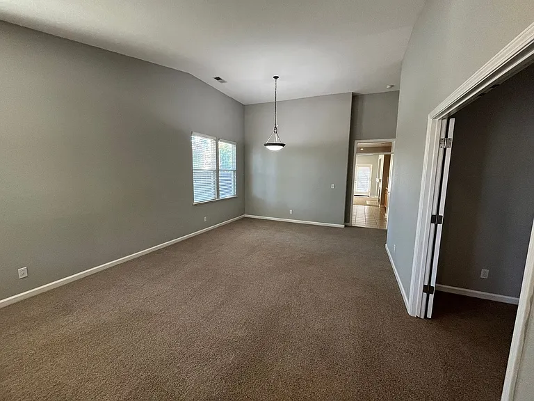 3064 Audubon Cir — Photo 3