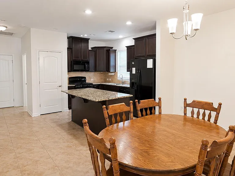 1446 Granby Dr — Photo 9