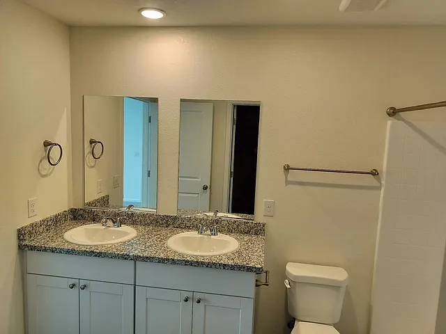 2340 Tapatio Dr — Photo 9