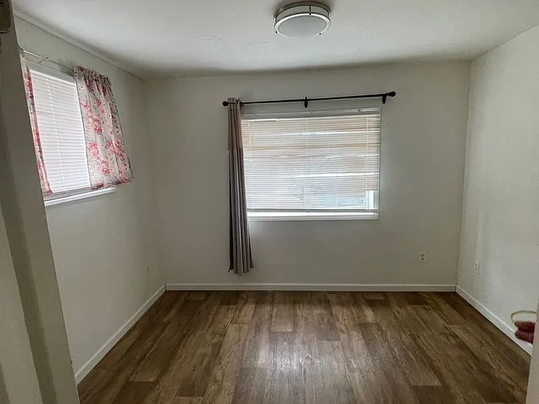 277 Main Ave — Photo 9