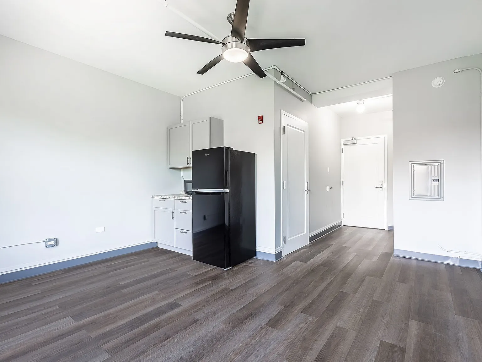 5401 Cornell by 3L Living — Photo 4