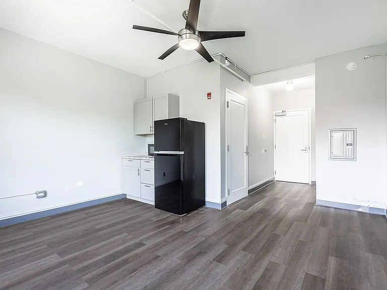5401 Cornell by 3L Living — Photo 4