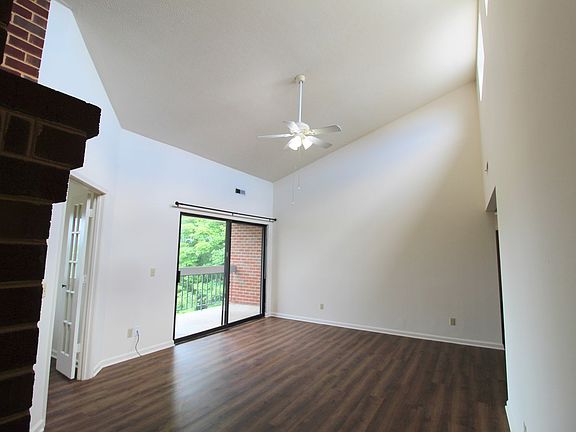 5th image of 1116-11 Blue Ridge Dr