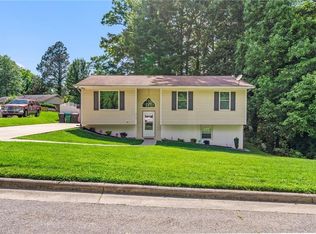 2117 Arbrook Ln, High Point, NC 27265