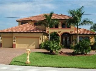 2809 El Dorado Pkwy W, Cape Coral, FL 33914