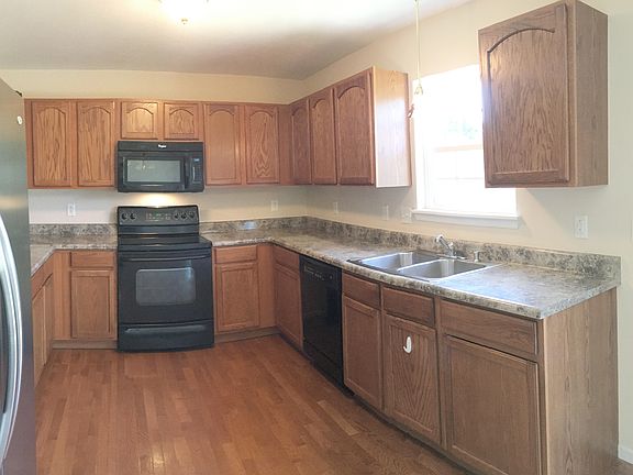 4th image of 640 Wild Horse Creek Dr