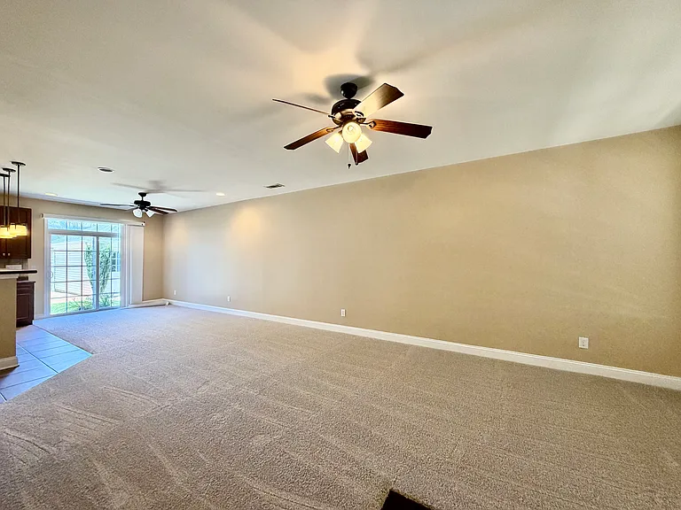 121 Walnut Cove Dr #D — Photo 6