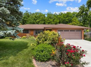 112 Iron Bark Ct, East Peoria, IL 61611