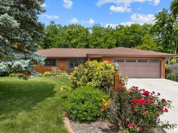 112 Iron Bark Ct, East Peoria, IL 61611