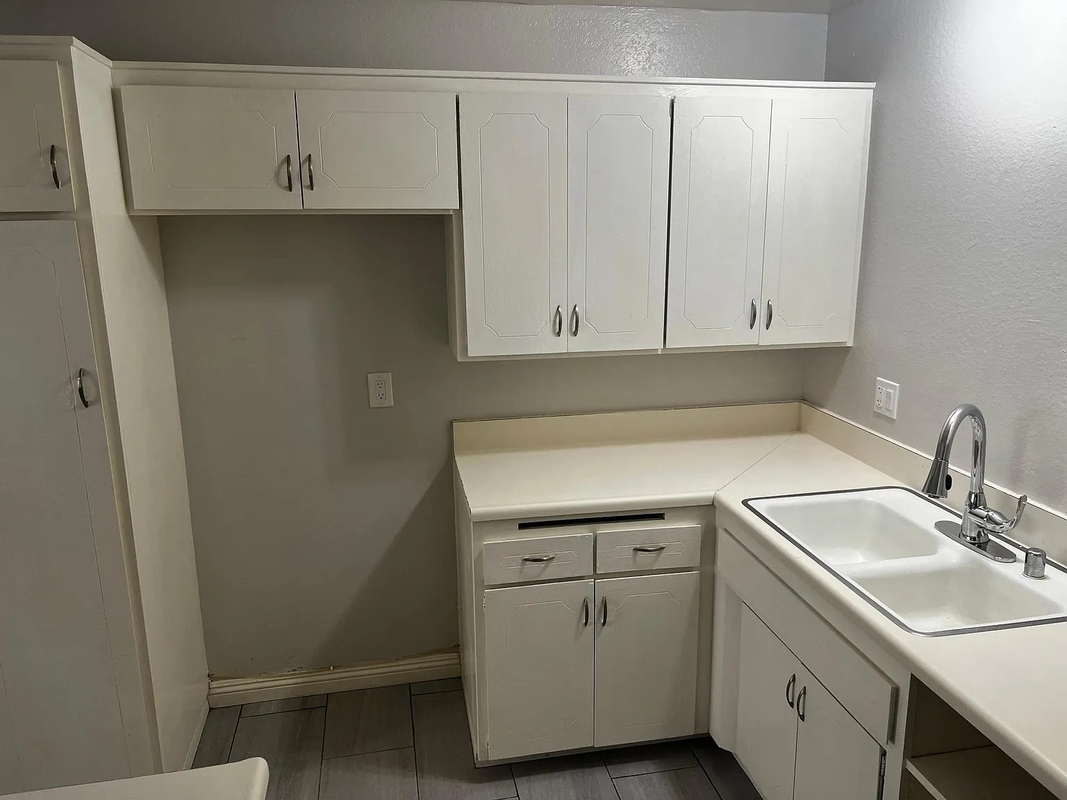 2 bed, 1050 sqft, $1,995 — Photo 4