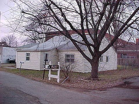 1st image of 126 N Lakeside Dr