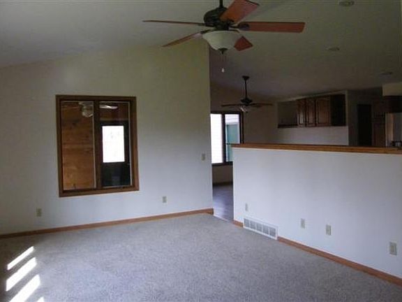 3rd image of 2715 Eugene Ct