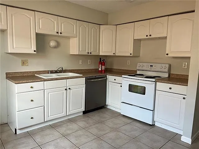 14936 Curran Rd — Photo 3