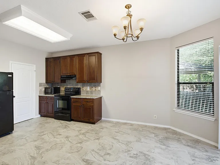 280 Cordero Dr — Photo 11